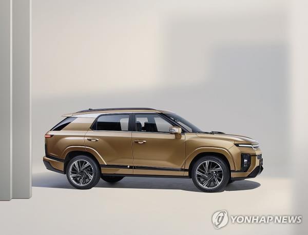 This photo provided by KG Mobility Corp. shows the company's new Actyon SUV model. (PHOTO NOT FOR SALE) (Yonhap)