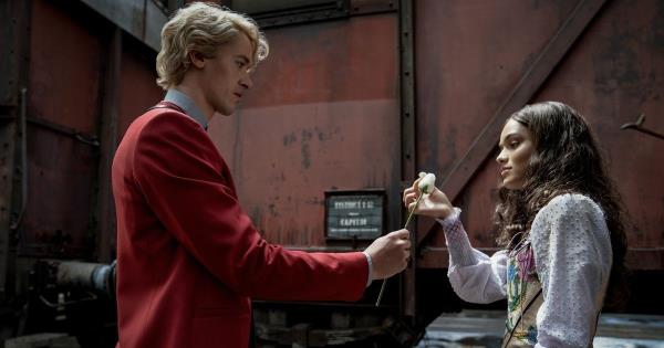 The Hunger Games: The Ballad of So<em></em>ngbirds and Snakes